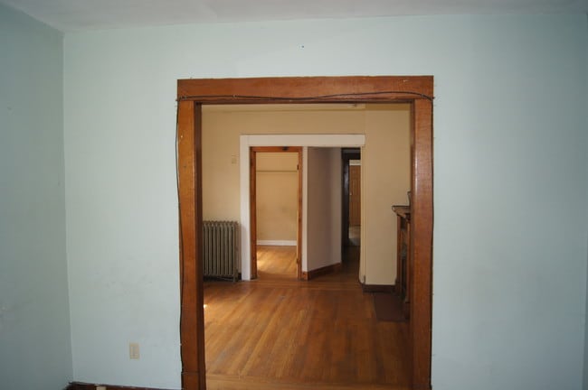 Building Photo - 444 Morris St