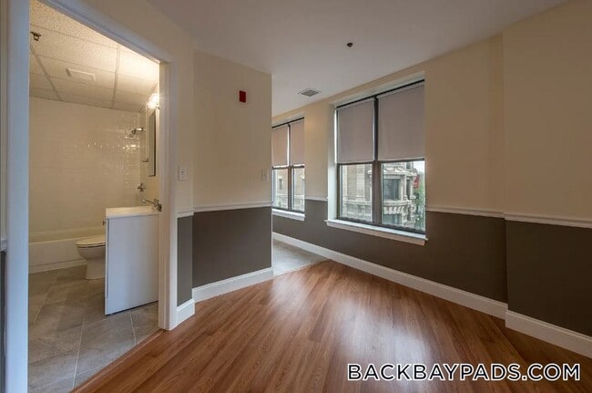 Foto del edificio - 1078 Boylston St