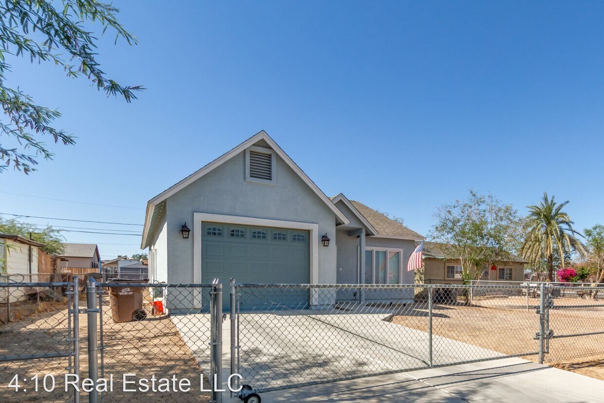 3 br, 2 bath House 9206 S Calle Azteca House Rental in Guadalupe