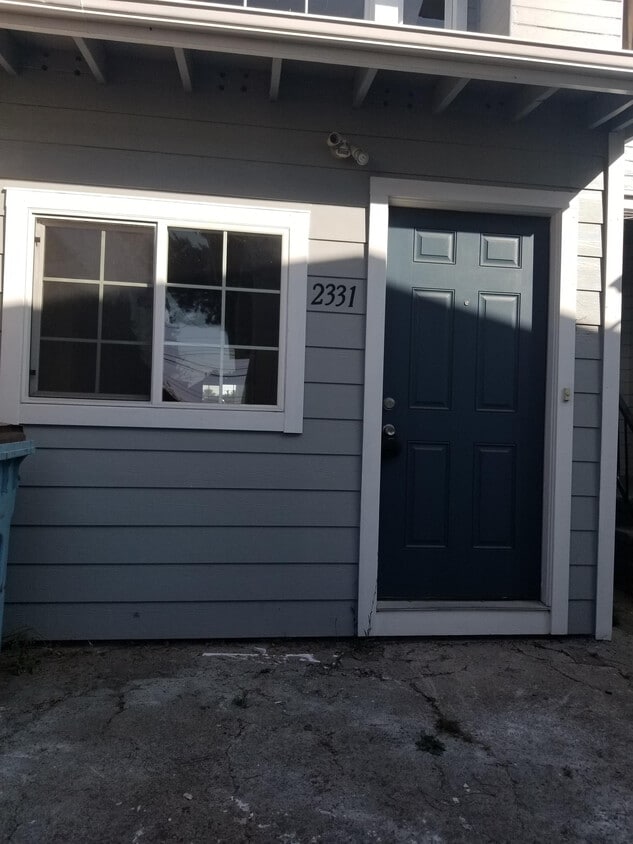 2331 Sacramento St Unit D, Berkeley, CA 94702 Room for Rent in