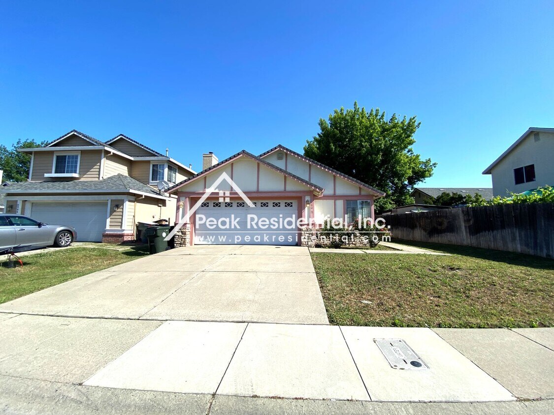 Charming 3bd/2ba Home near Cosumnes River House Rental in