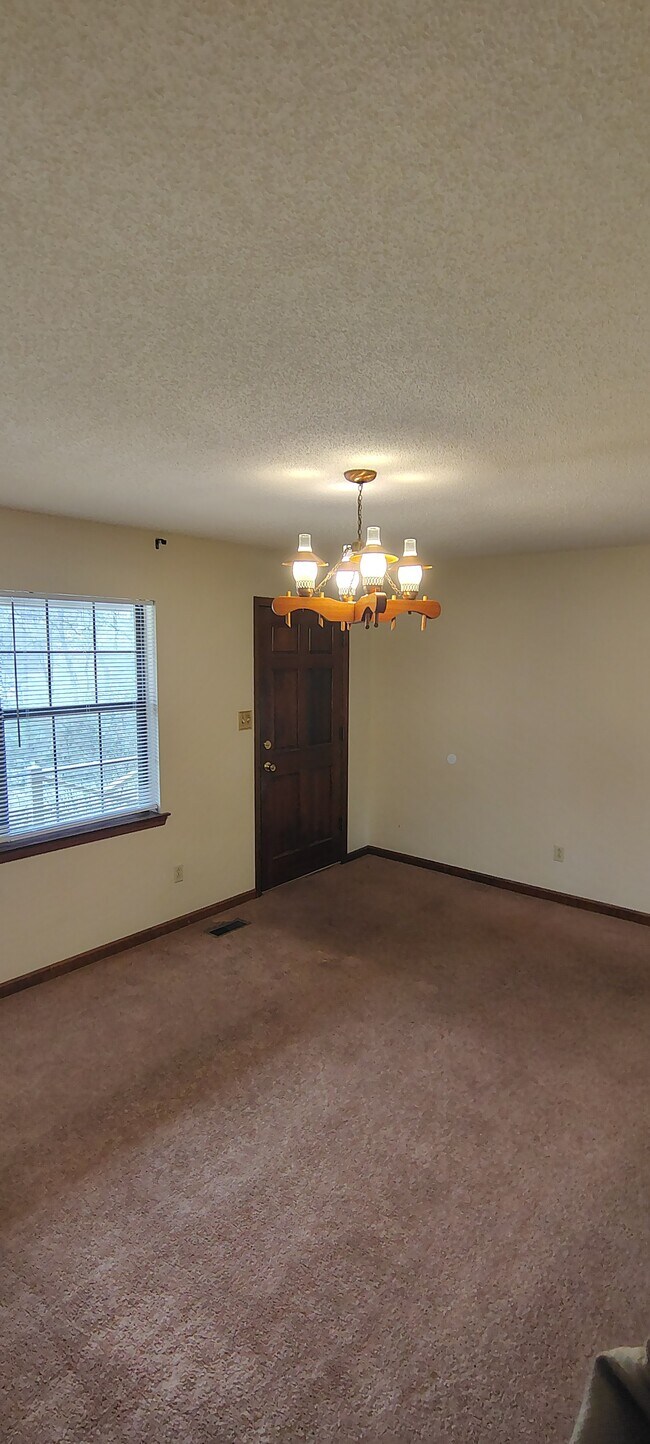 Building Photo - 126 Old Charleston Rd NE