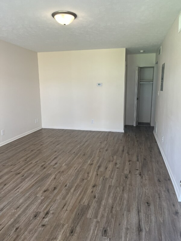 Foto principal - 823 N 6th St