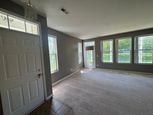 Building Photo - 1574 Millbrook Dr