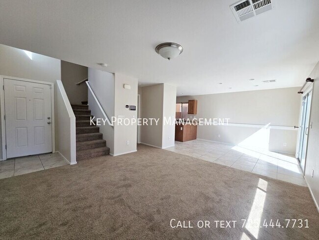 Building Photo - SPACIOUS 3 BEDROOM MOUNTAINS EDGE HOME!