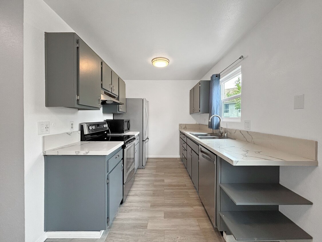 Foto principal - Beautiful 2B/2BA Condo in Mission Valley W...