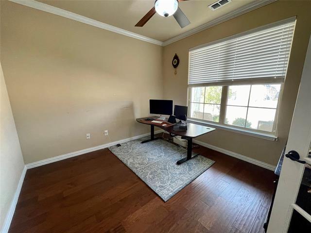 Building Photo - 2680 Costa Mesa Dr