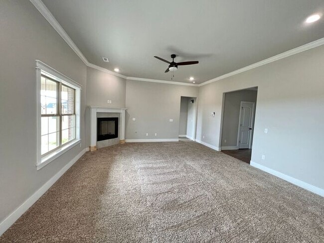 Building Photo - Single-Family Home- Beautiful 4 Bed Westmi...