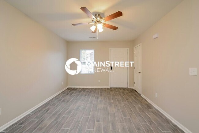 Building Photo - 3 Bedroom Pet-Friendly Home in Winston-Salem, NC with Main Street Renewal