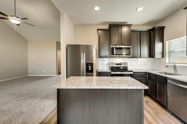 Foto del edificio - 112 Lamont Rd