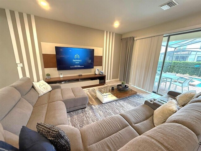 Foto del edificio - 5444 Misty Oak Cir