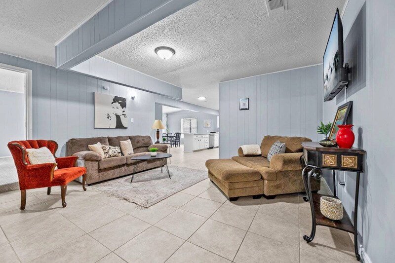 5817 Hensley Dr, Fort Worth, TX 76134 House for Rent in Fort Worth