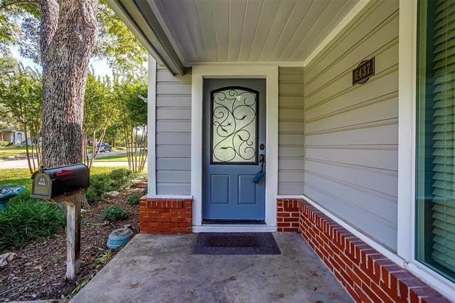 Building Photo - 6437 Rosemont Ave