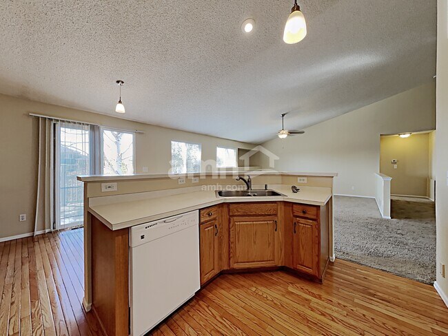 Foto del edificio - 517 Badger Creek Dr