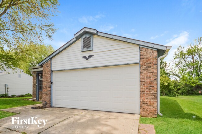 Building Photo - 4182 Magnolia Dr