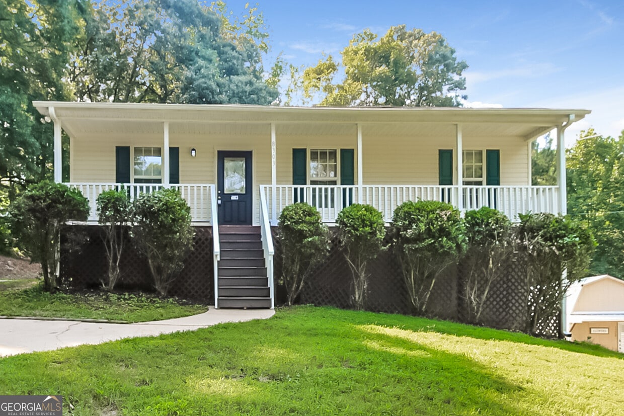 Primary Photo - 8303 Lakeview Dr SW
