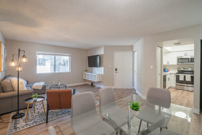 Foto del edificio - 8550 E McDowell Rd