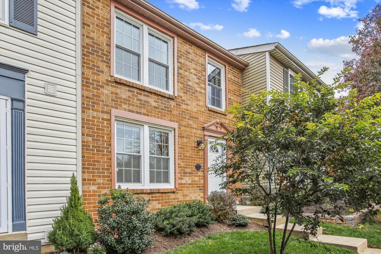 5519 Whitfield Ct, Fairfax, VA 22032 Townhouse for Rent in Fairfax