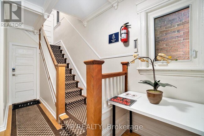 Photo du bâtiment - 2 - 350 FIFTH AVENUE