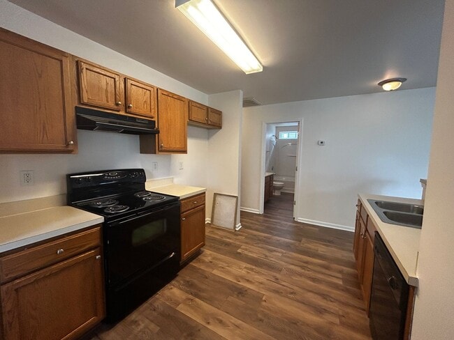 Building Photo - Lovely 3 Bedroom Home in Kyliglen!