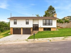 Building Photo - 3483 S 100 W