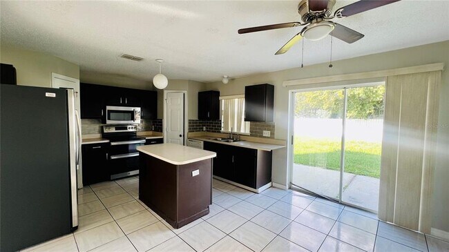 301 Alegriano Ct photo'