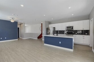 Building Photo - 8306 Mandela Bend