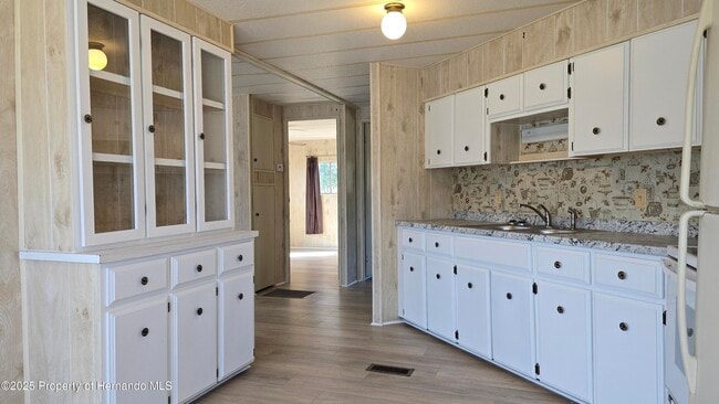 Building Photo - 8229 Green Ct