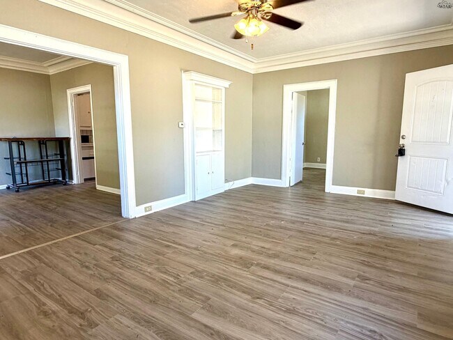 Foto del edificio - 2213 Bridwell St