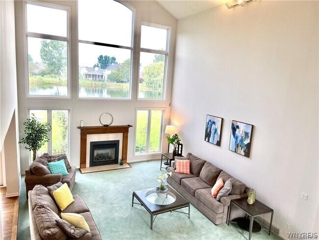 Foto del edificio - 5458 Center Pine Ln