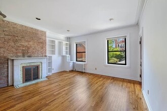 Building Photo - 44 Remsen St