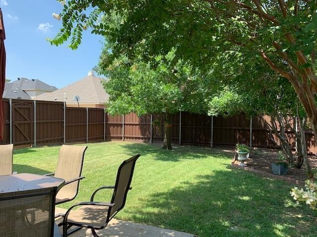 Foto del edificio - 8463 Firewheel Ln
