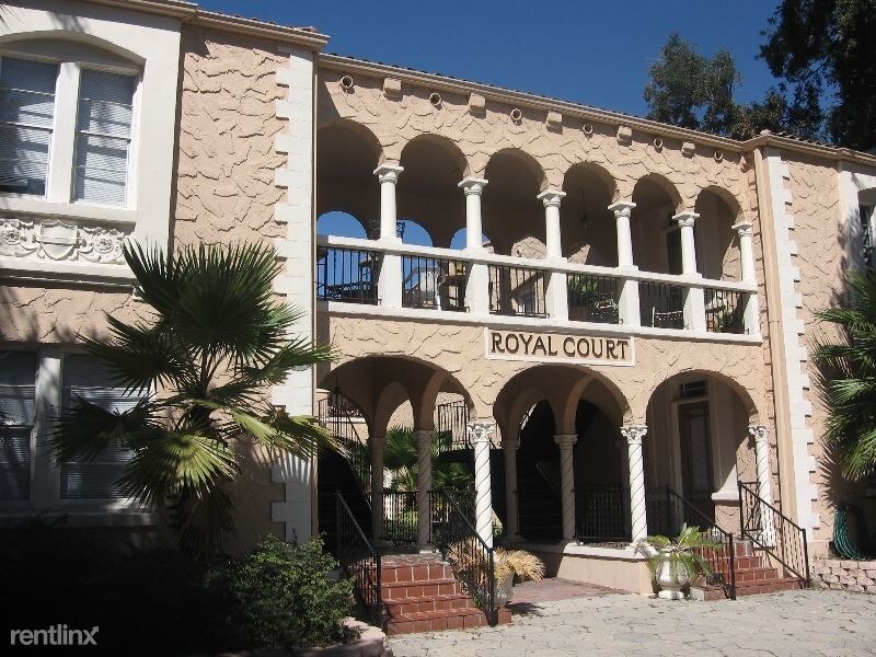 Foto principal - 2969 Herschel St