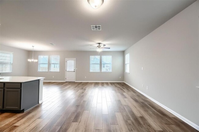 Building Photo - 10800 Jameson Dr