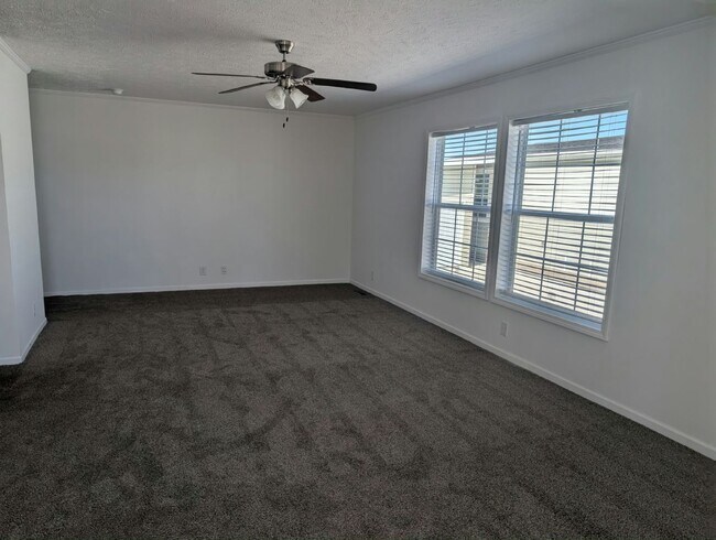 Foto del edificio - 52515Chestnut Ct