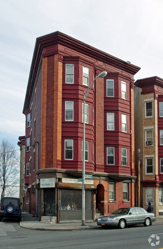 Building Photo - Farmers Insurance Group