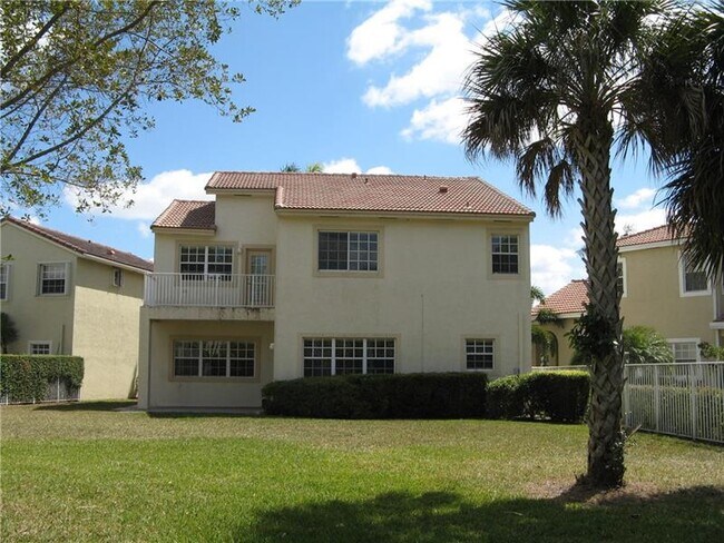 Foto del edificio - 6501 Sandpiper Dr