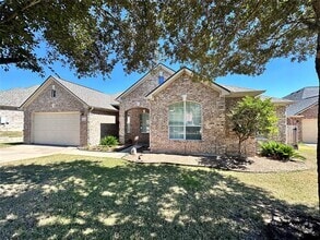 Building Photo - 136 Mountain Laurel Way