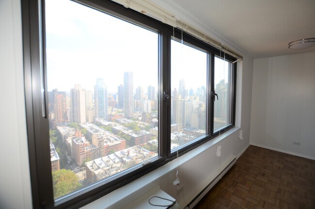 Foto del edificio - 1763 2nd Ave