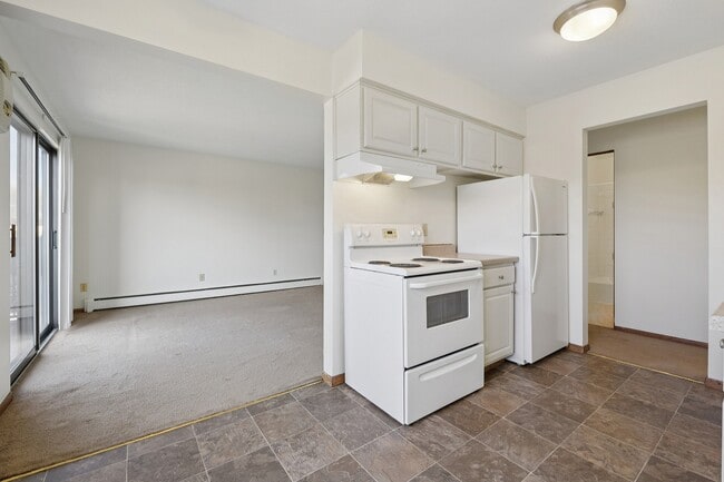 Building Photo - ReNew Meadow Lake