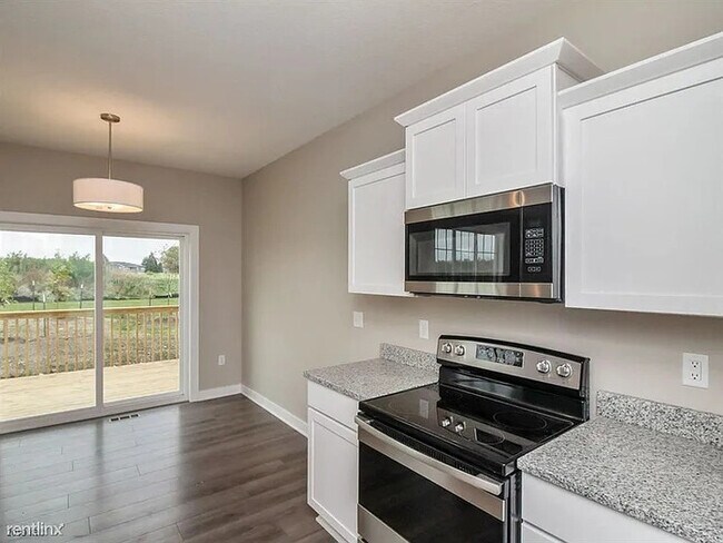 Foto del edificio - 9689 Turnpoint Dr