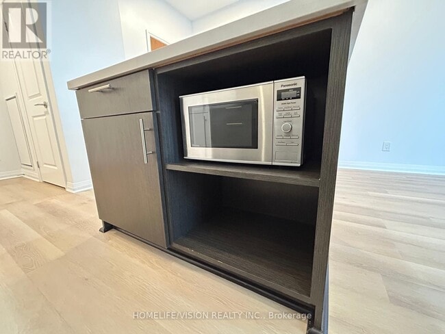 Photo du bâtiment - 8 Mercer St