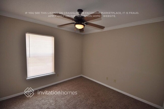 Building Photo - 901 Buttercup Dr