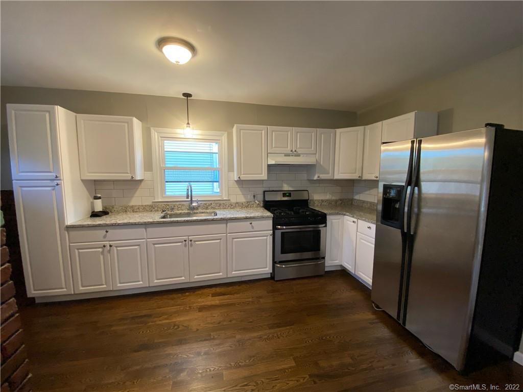 20 Linsley Ave Unit 1, Meriden, CT 06451 Apartment for Rent in