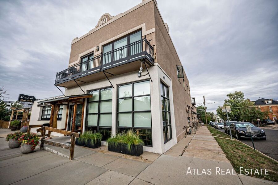 Foto principal - 2nd Floor LoHi 2 Bed 1 Bath with a Private...