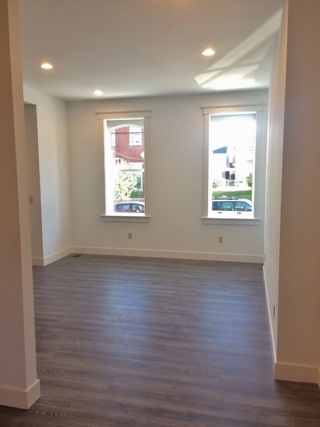 Building Photo - Welcome to your dream home in the heart of Lawrenceville!