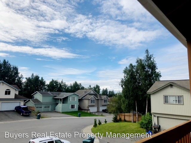 Foto del edificio - 1261 Surrey Cir