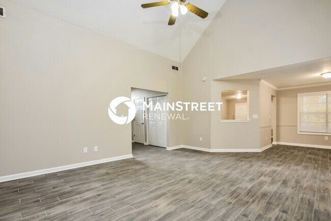 Building Photo - 4 Bedroom Pet-Friendly Home in COVINGTON, GA with Main Street Renewal