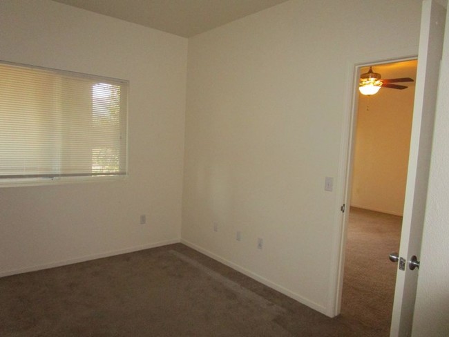 Building Photo - 6850 Sharlands Ave