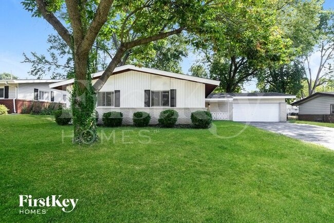 Building Photo - 440 Durwood Dr